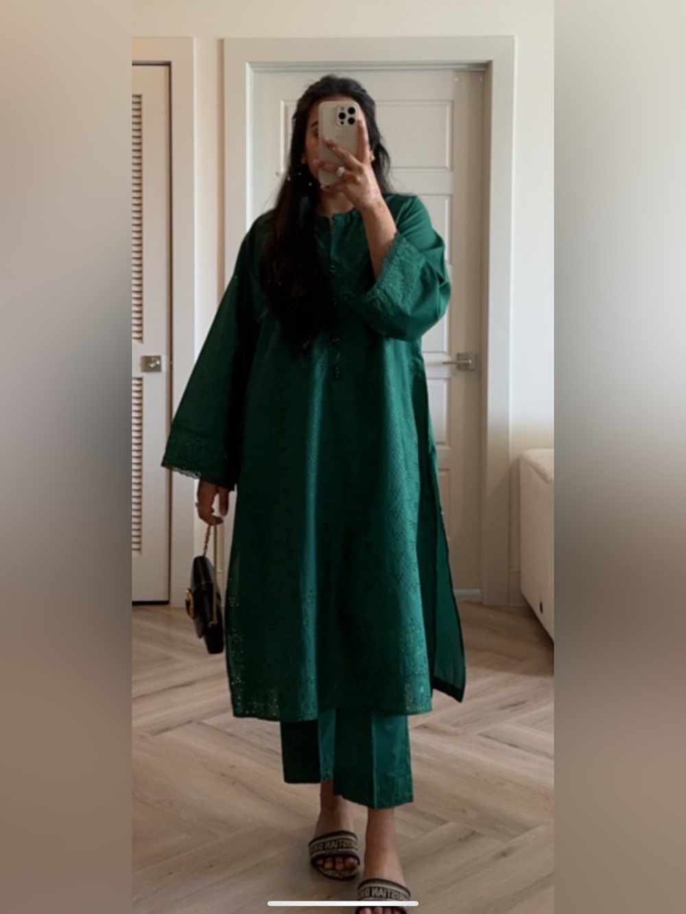 Elegant Emerald Green Long-Sleeve Women's Kurta